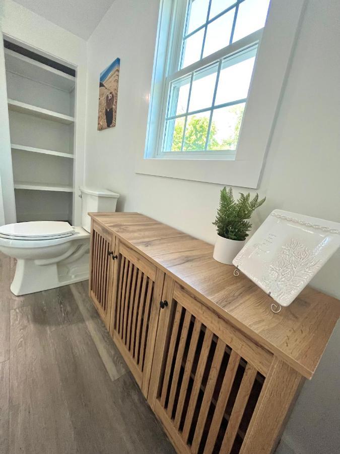 דניס Kingfisher Lodging מראה חיצוני תמונה